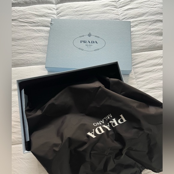 Prada buckle pointed toe kitten heels - Picture 5 of 5